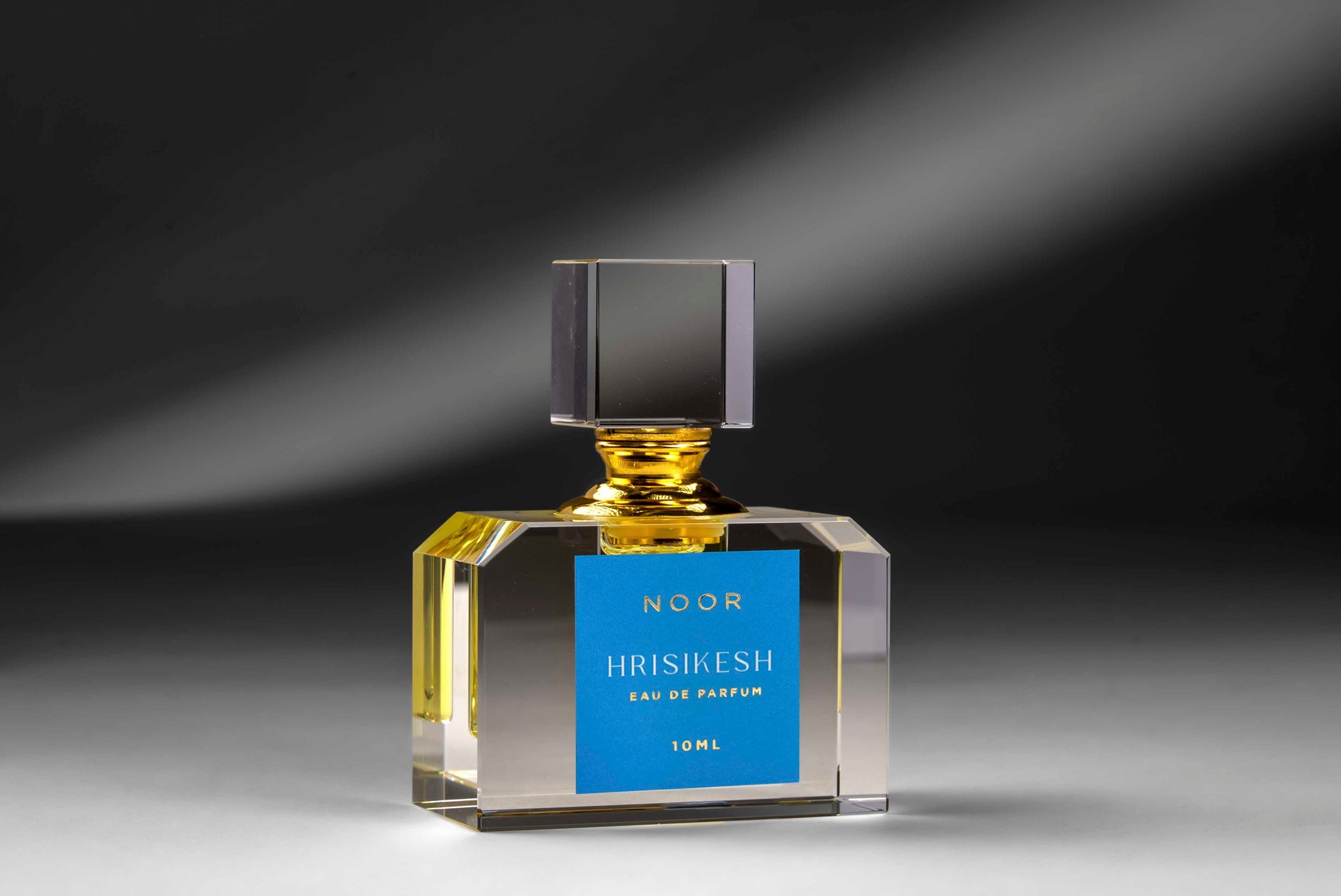 Natural Noor Attar – Fresh, Aquatic & Refined